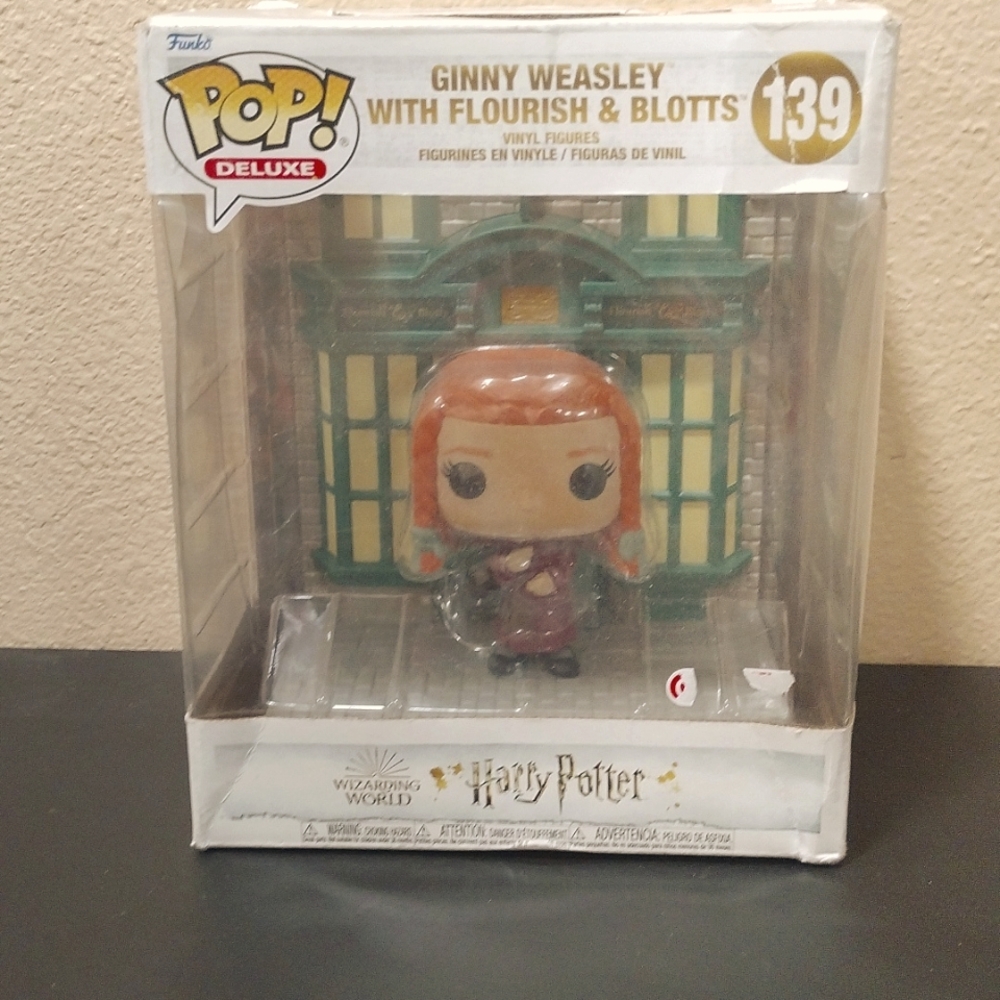 Harry Potter Deluxe Funko Pop